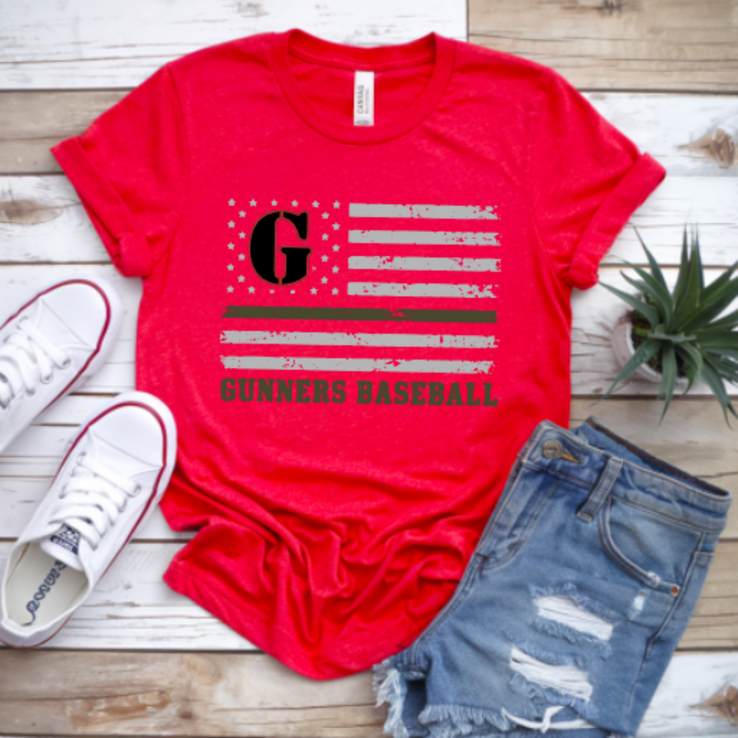 Red Gunners Baseball T-shirt with distressed American flag and G design