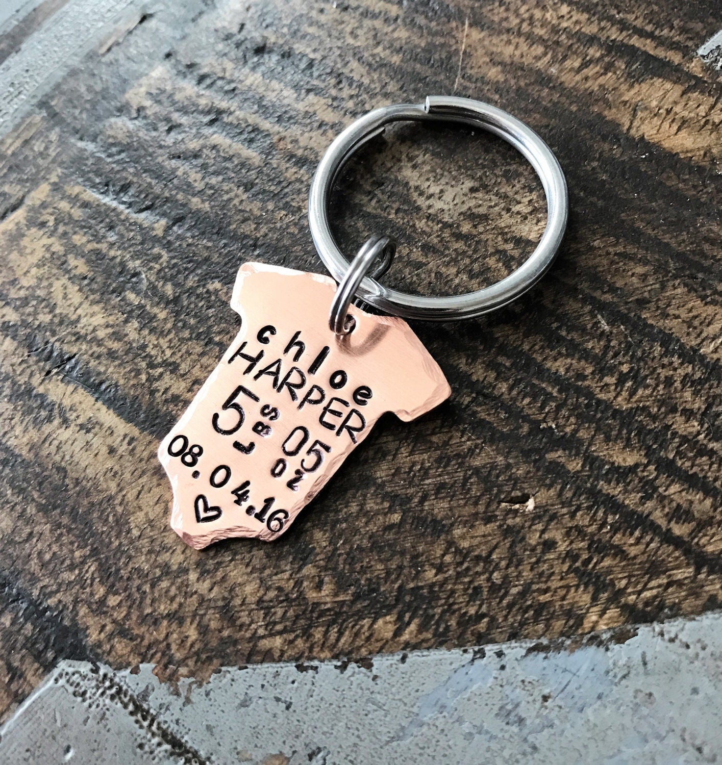Onesie Keychain Baby Announcement Baby Statistics Keychain New Baby Gift for Dad Baby Gift for Mom Baby Weight Time Date Keepsake Baby Meme