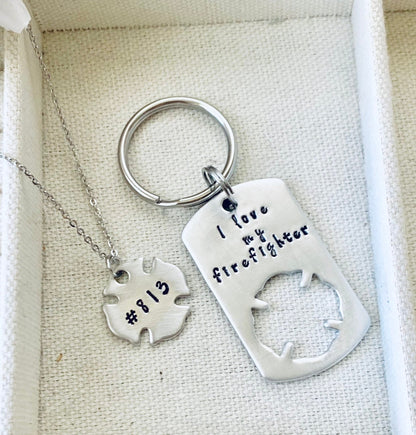 I love My Firefighter Personalized Firefighter gift, Firefighter Gift Keychain set, Firefighter wife, Firefighter Girlfriend, Maltese Cross
