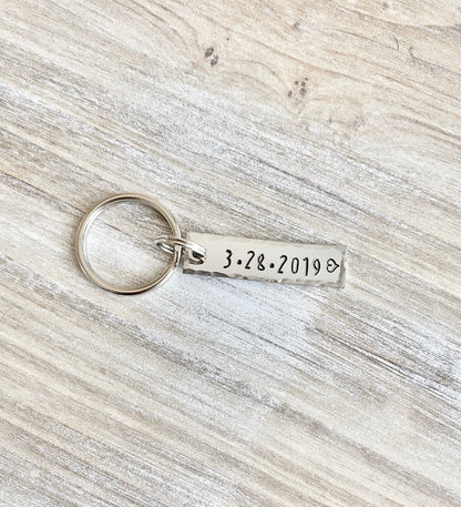 Date Keychain Custom Couple Keychain Anniversary Gift for him Anniversary Keychain Personalized Gift For Boyfriend Valentine's Day Gifts