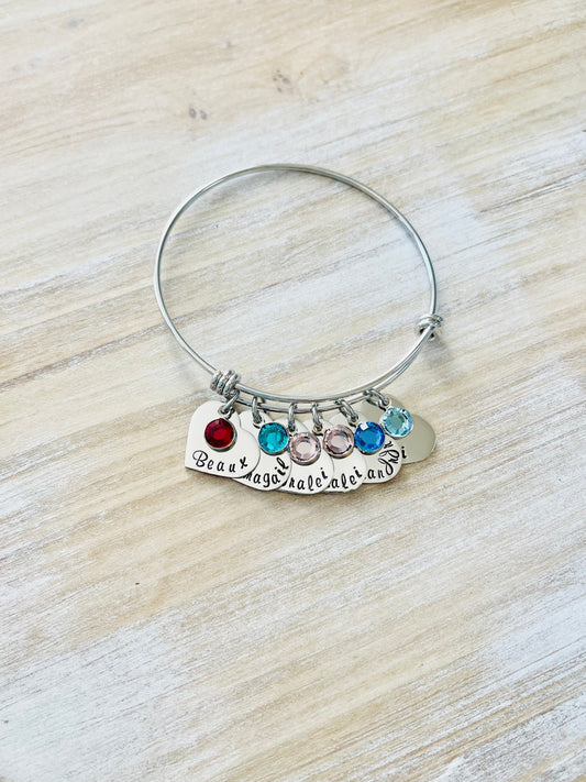 Personalized Grandma Bangle Bracelet Grandma Heart Bracelet Grandma Gift Grandma Jewelry Nana Bracelet Custom Grandma Gift