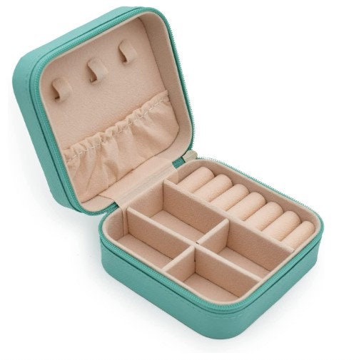 Personalized Travel Jewelry Box: Vegan Leather, Birth Flower Design