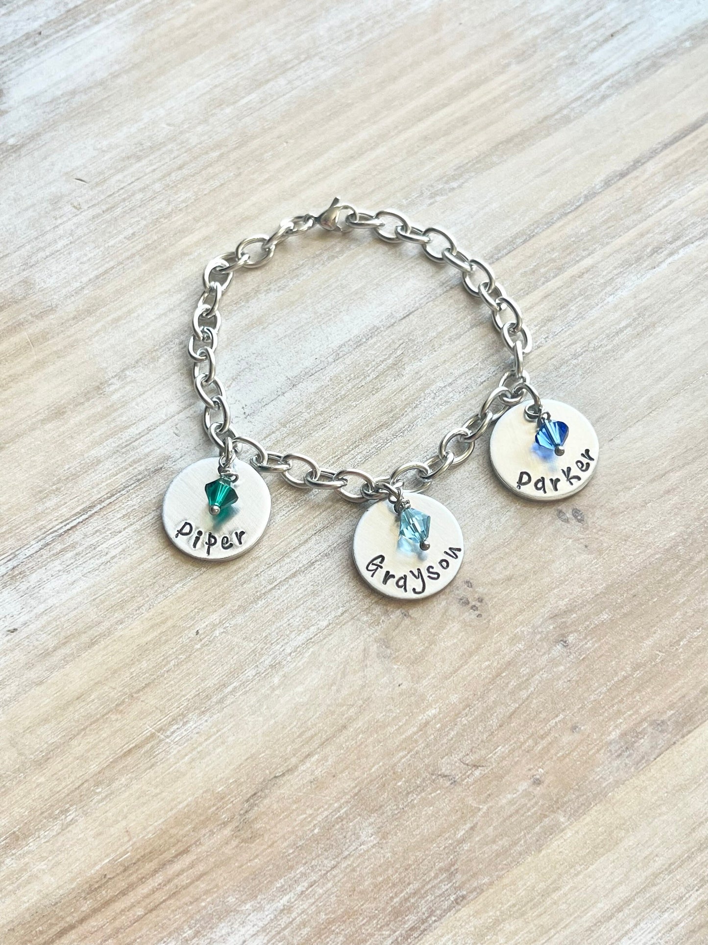 Mom Bracelet New Mom Gift Mothers Bracelet with Kids Names Mother Daughter Bracelet Personalized Mom Gift Christmas Gift for Mom Charm Gift