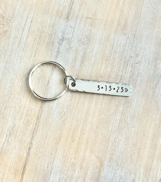 Date Keychain Custom Couple Keychain Anniversary Gift for him Anniversary Keychain Personalized Gift For Boyfriend Valentine's Day Gifts
